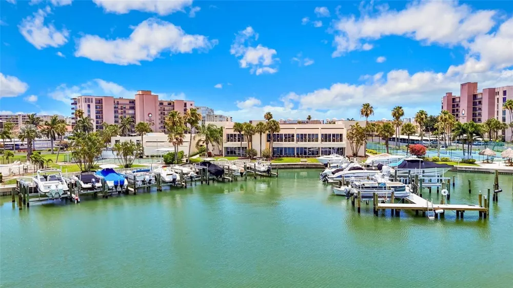 7920 SUN ISLAND DRIVE S #205 South Pasadena, FL 33707