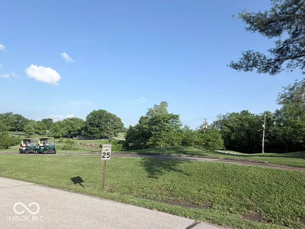 9640 S Bay Pointe Court #11 Bloomington, IN 47401