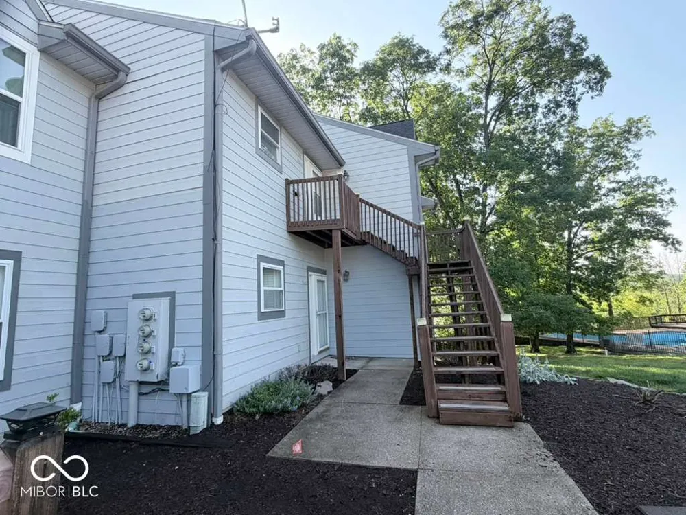 9640 S Bay Pointe Court #11 Bloomington, IN 47401