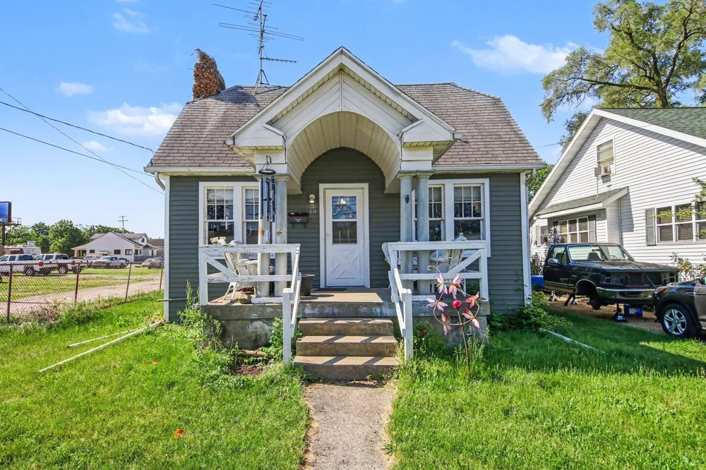 18 34th Street SW