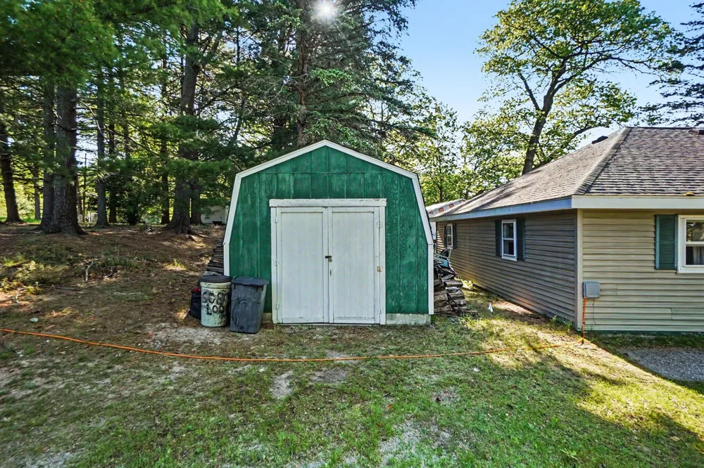 5207 E High Tower Lake Road Newfield Township, MI 49421