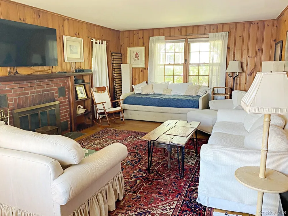 900 Mason Drive Cutchogue, NY 11935