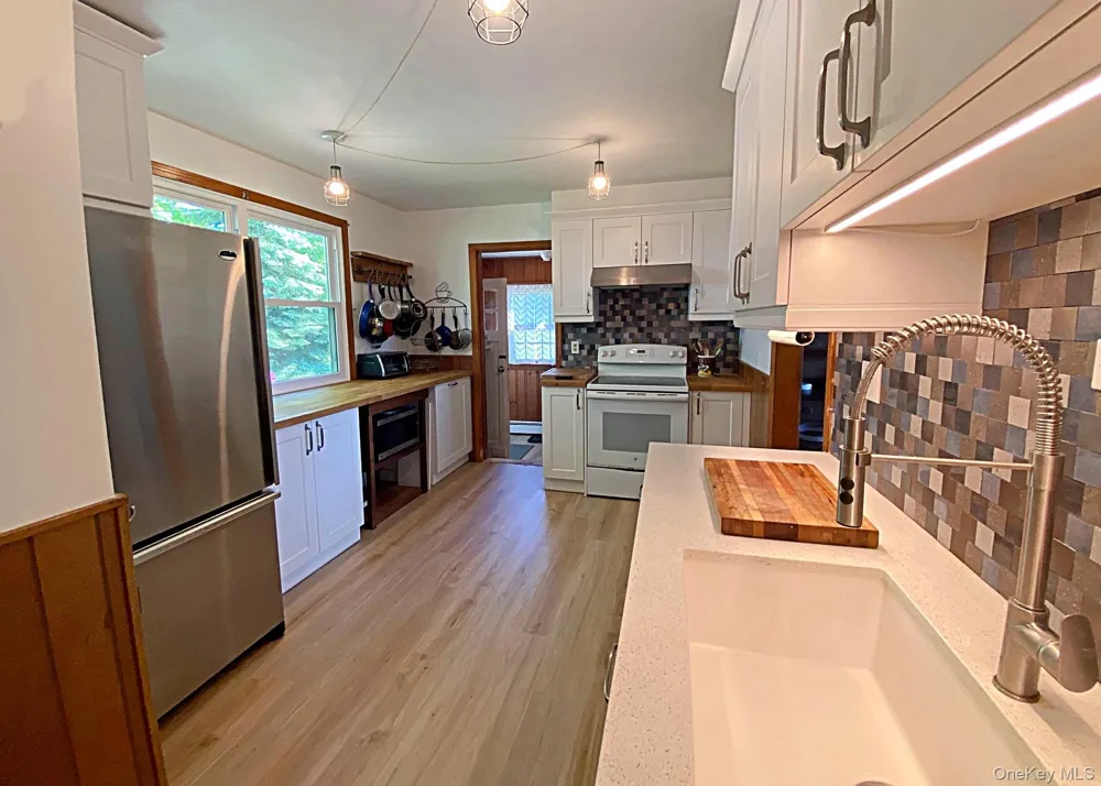 900 Mason Drive Cutchogue, NY 11935