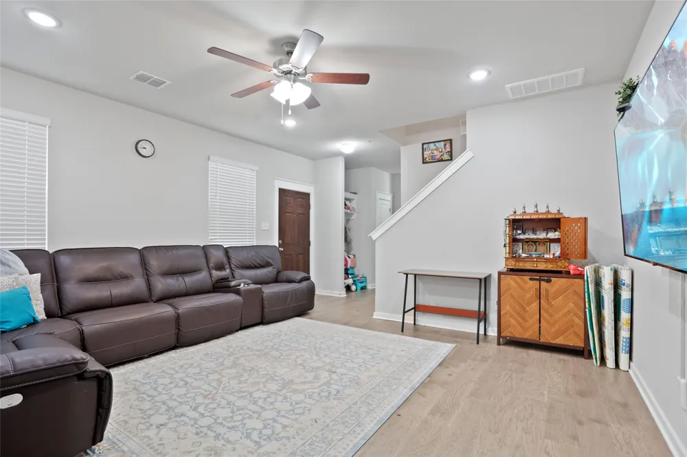1519 Fenton Hill Drive Leander, TX 78641