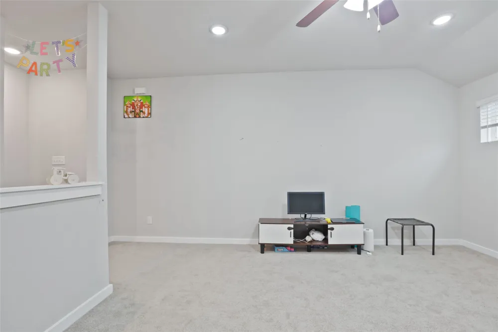 1519 Fenton Hill Drive Leander, TX 78641