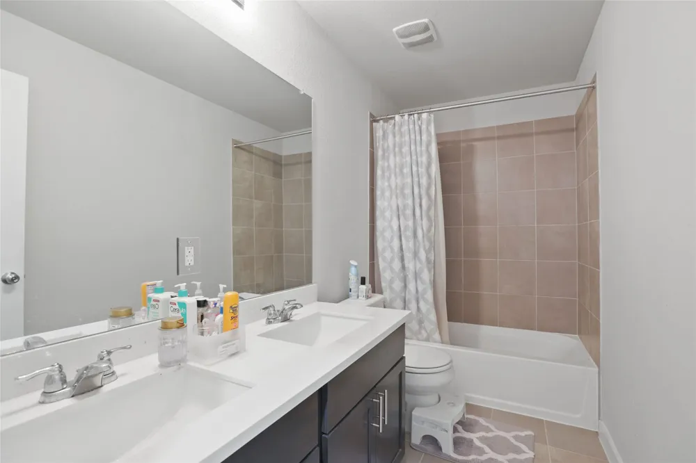 1519 Fenton Hill Drive Leander, TX 78641