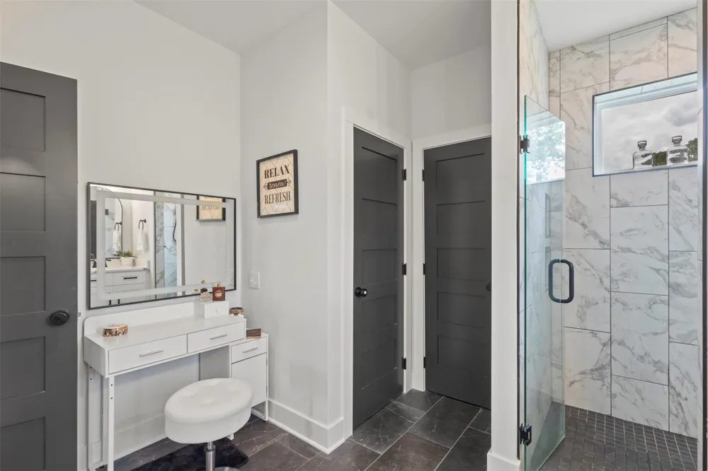 2408 Vz County Road 3104 Edgewood, TX 75117