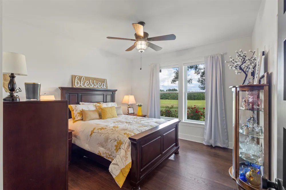 2408 Vz County Road 3104 Edgewood, TX 75117