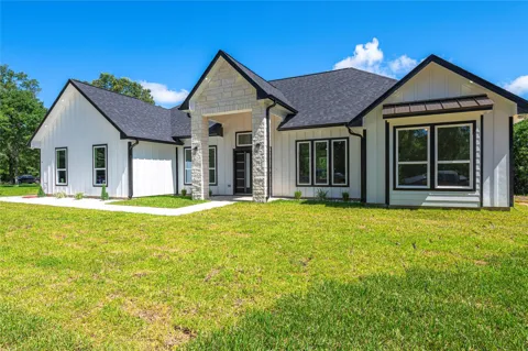 374 County Road 6490