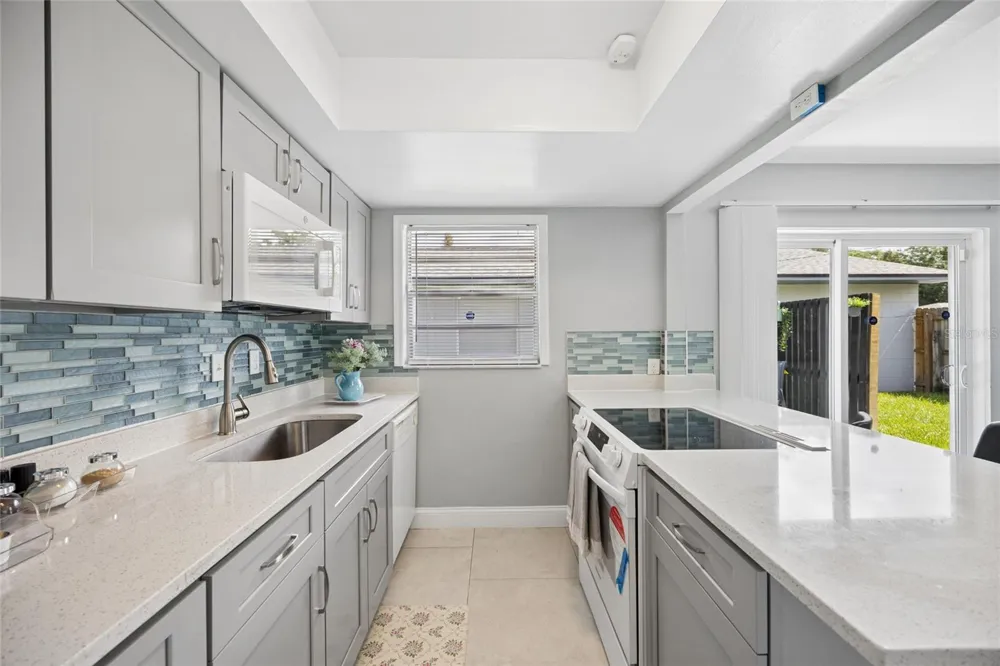536 HIBISCUS WAY #7B Orlando, FL 32807