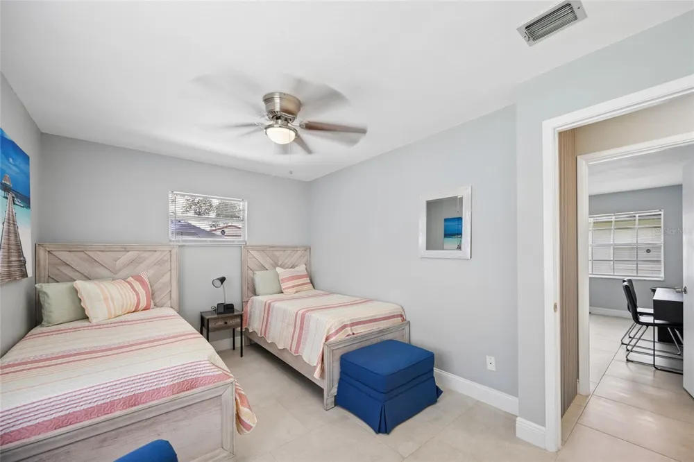 536 HIBISCUS WAY #7B Orlando, FL 32807