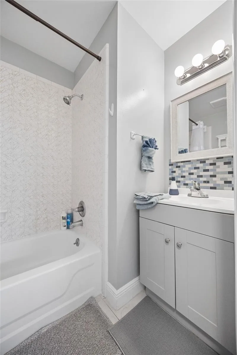 536 HIBISCUS WAY #7B Orlando, FL 32807