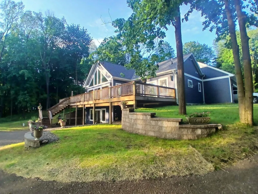 9777 16th Street Cooper Charter Township, MI 49080