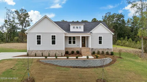 95 Autumnwood Lane