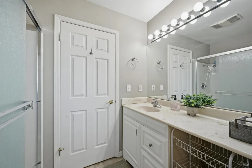17432 Greenridge Road Hidden Valley Lake, CA 95467