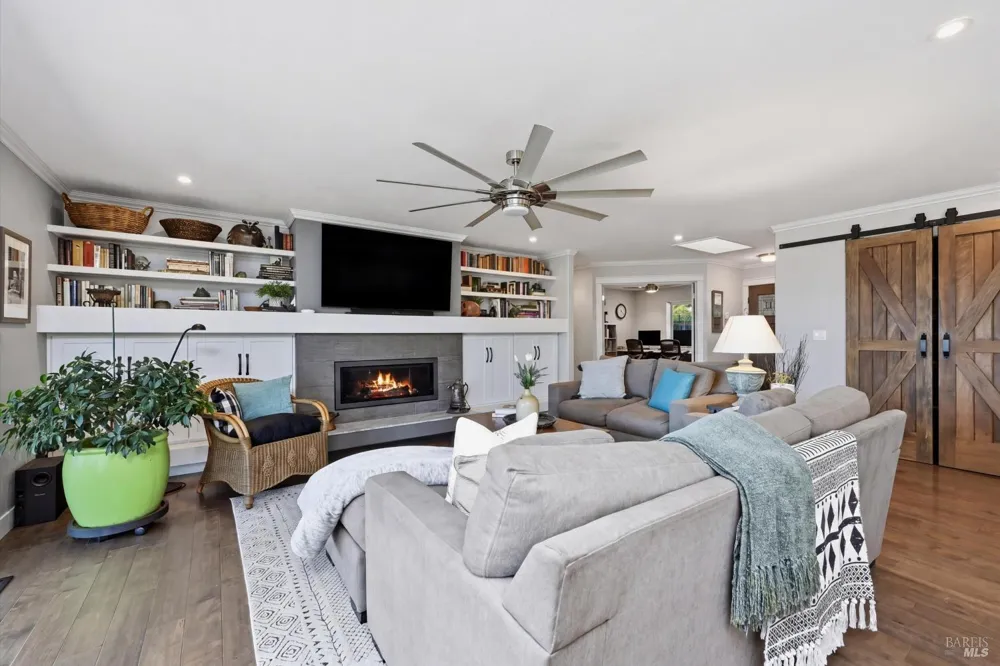 17432 Greenridge Road Hidden Valley Lake, CA 95467
