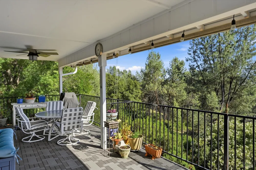 17432 Greenridge Road Hidden Valley Lake, CA 95467