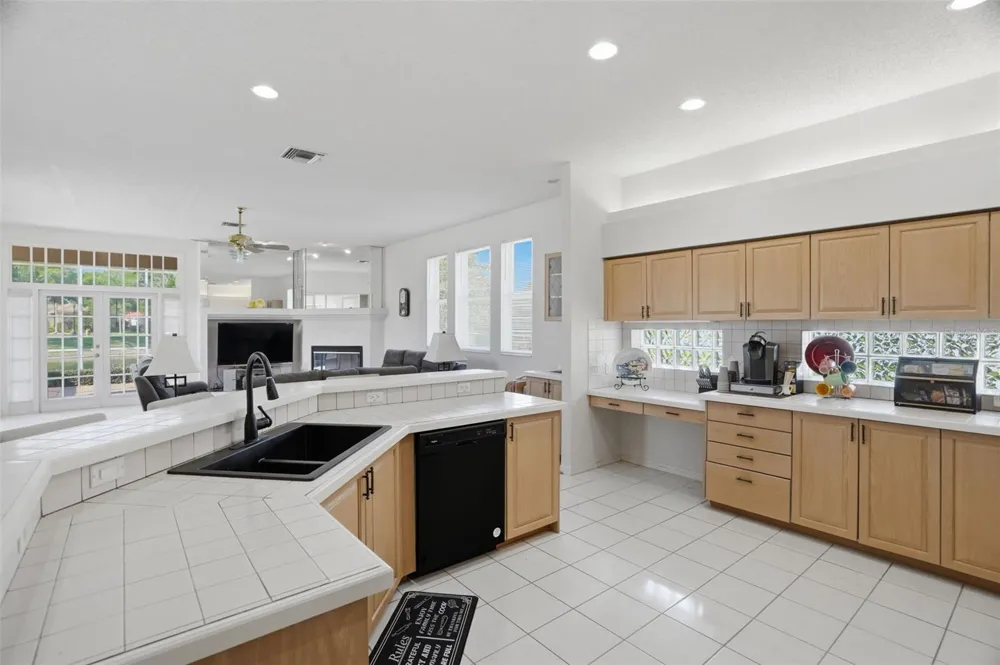 3166 STERLING STREET Tarpon Springs, FL 34688