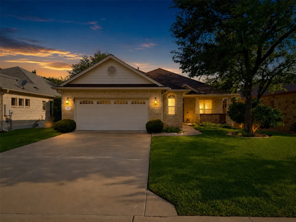 801 Caprock Canyon Trail Georgetown, TX 78633