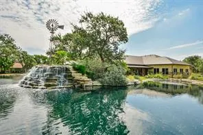 801 Caprock Canyon Trail Georgetown, TX 78633