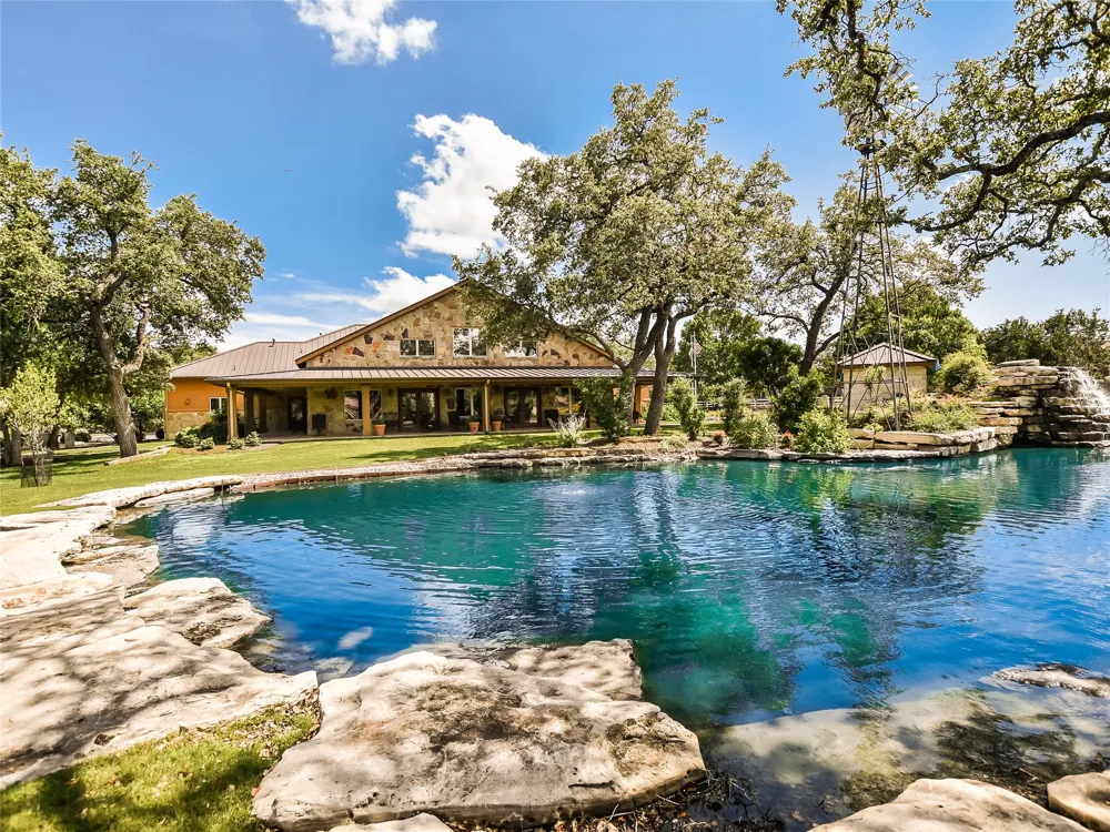 801 Caprock Canyon Trail Georgetown, TX 78633