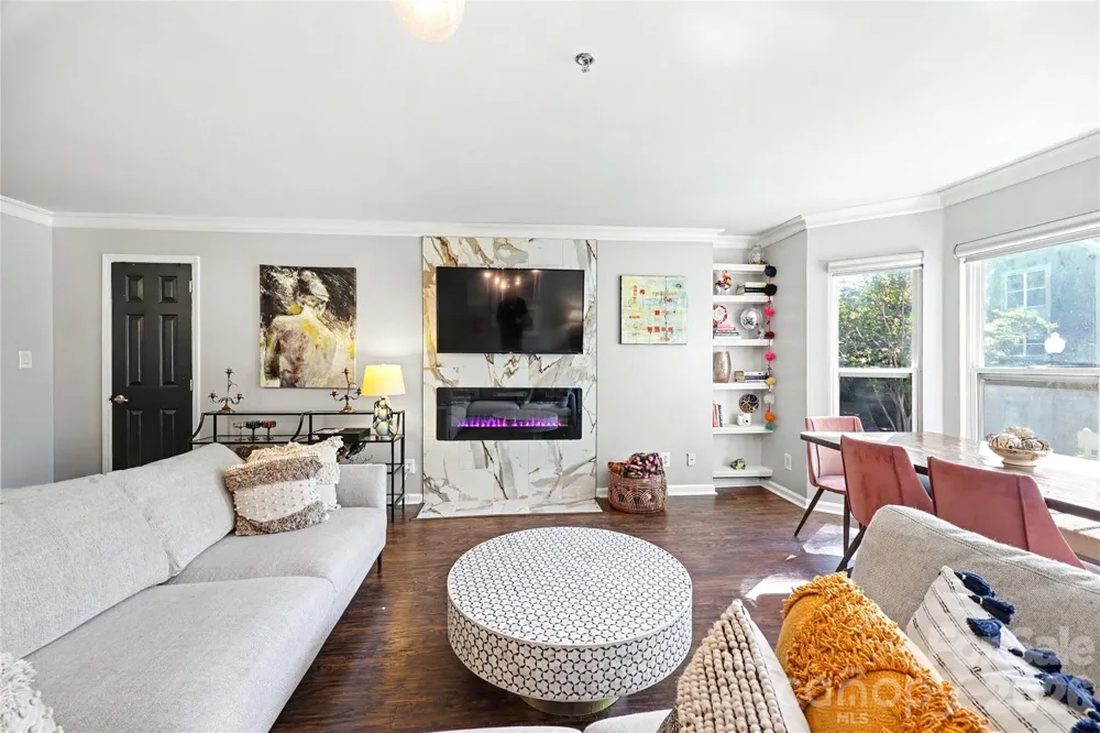 517 Graham Street #2D