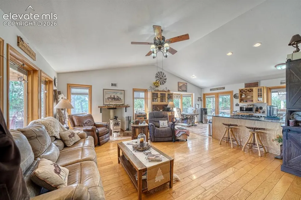 4701 County Road 323 Westcliffe, CO 81252