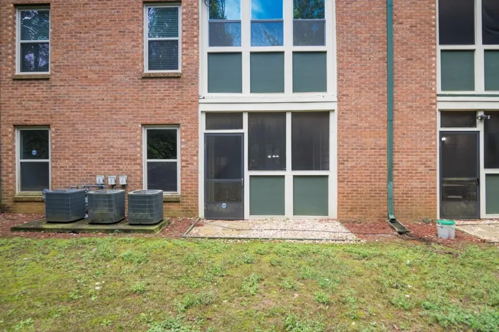 204 Brittany Court Duluth, GA 30096