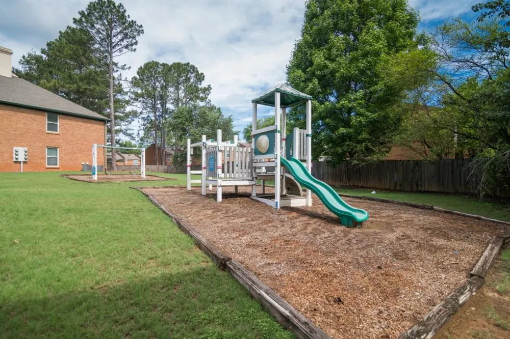 204 Brittany Court Duluth, GA 30096