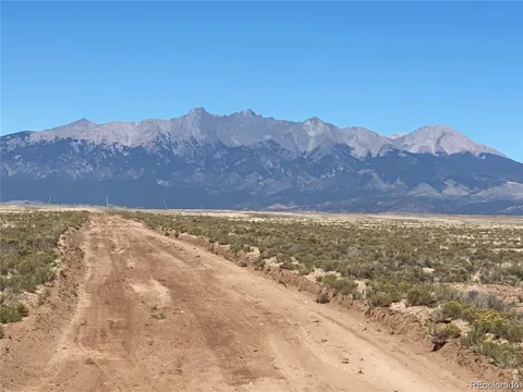 Lot 14 Arapahoe Avenue