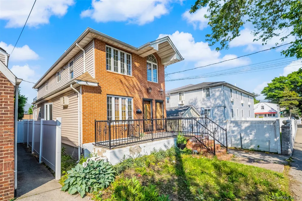 23005 144th Avenue Springfield Gardens, NY 11413