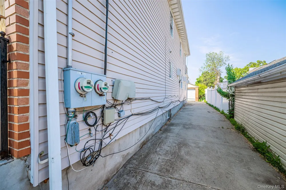 23005 144th Avenue Springfield Gardens, NY 11413