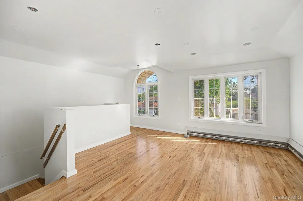 23005 144th Avenue Springfield Gardens, NY 11413