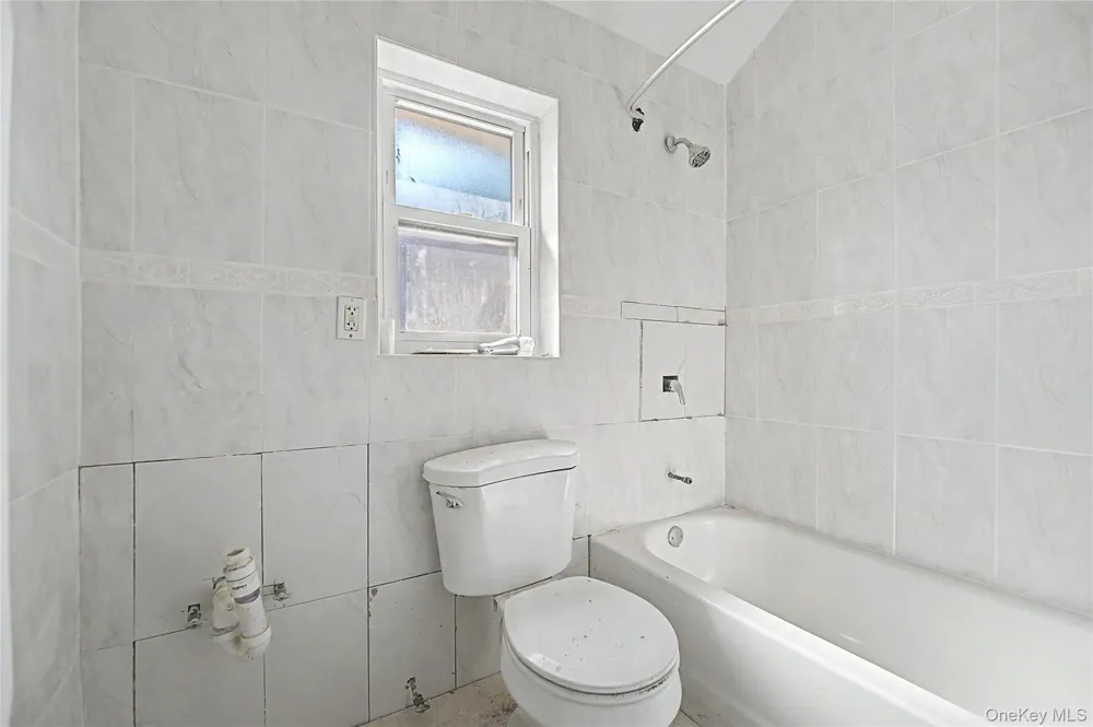 23005 144th Avenue Springfield Gardens, NY 11413