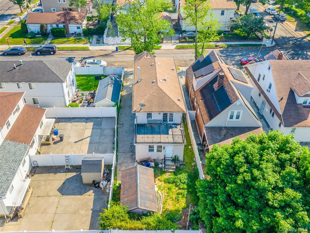 23005 144th Avenue Springfield Gardens, NY 11413
