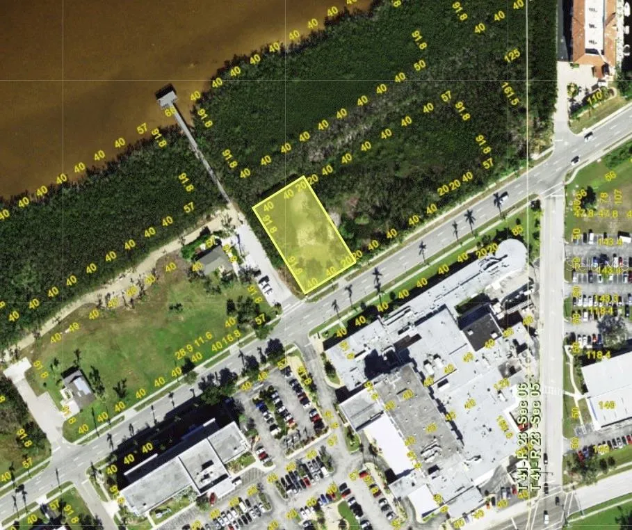 806 E MARION AVENUE Punta Gorda, FL 33950