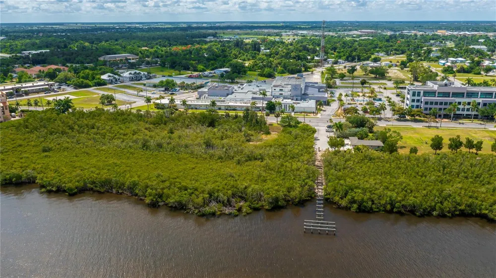 806 E MARION AVENUE Punta Gorda, FL 33950