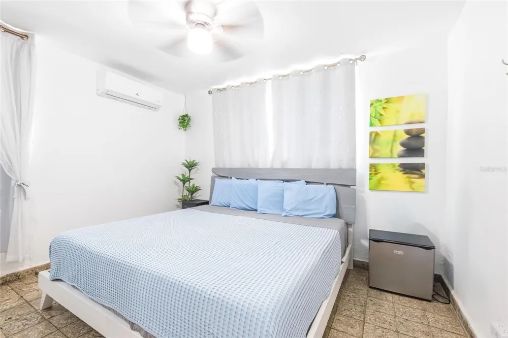 10 CALLE COVALLE GANDIA STREET #201 B Arecibo, PR 00612