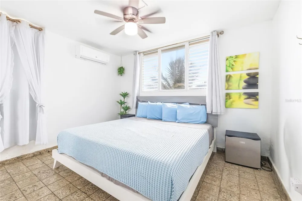10 CALLE COVALLE GANDIA STREET #201 B Arecibo, PR 00612