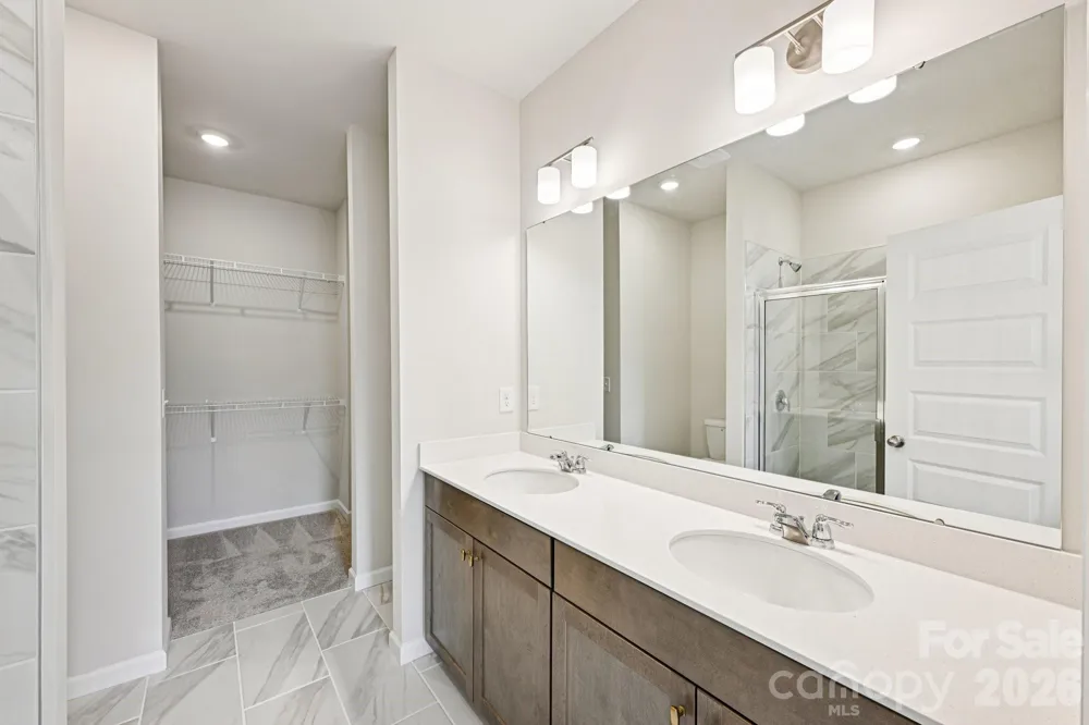 2517 Ruby Dixon Crossing Drive #22 Gastonia, NC 28056