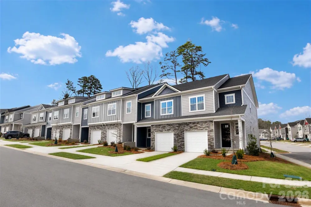 2517 Ruby Dixon Crossing Drive #22 Gastonia, NC 28056