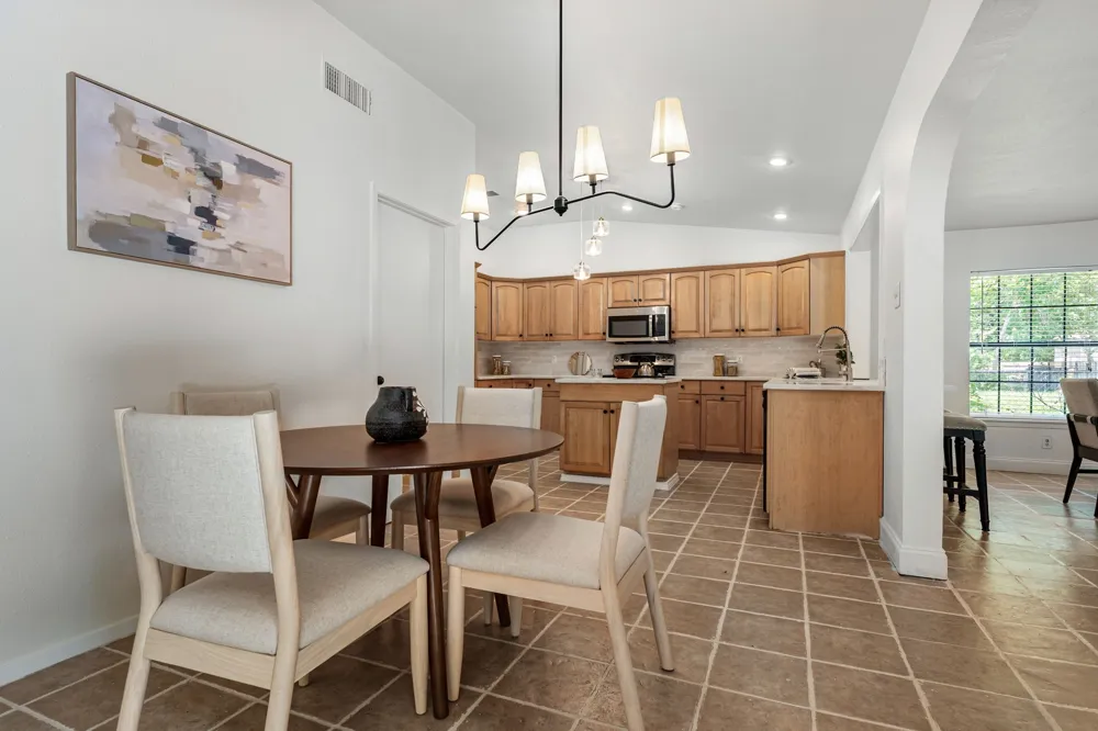 2518 Hightrail Drive Carrollton, TX 75006