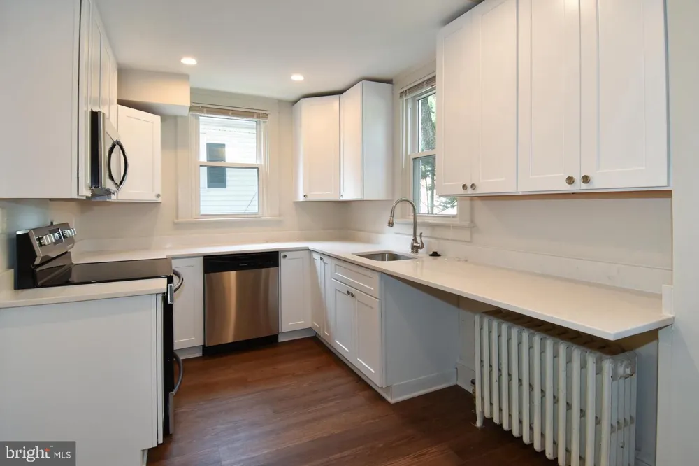 633 24TH STREET S Arlington, VA 22202