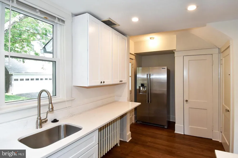 633 24TH STREET S Arlington, VA 22202