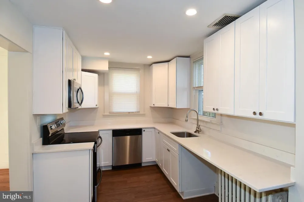 633 24TH STREET S Arlington, VA 22202