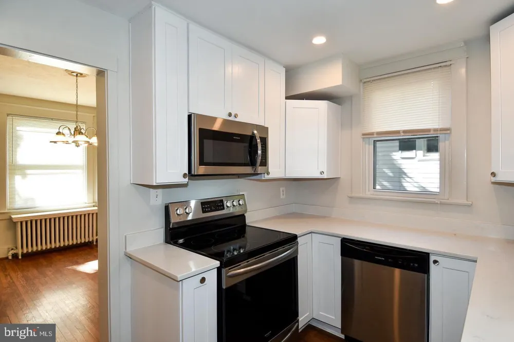 633 24TH STREET S Arlington, VA 22202