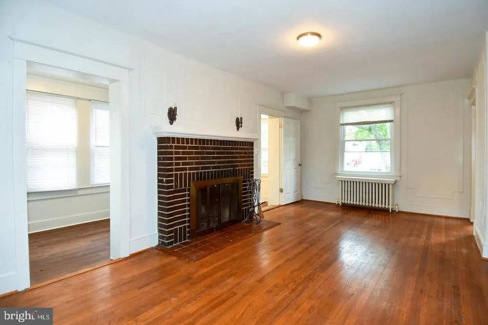 633 24TH STREET S Arlington, VA 22202