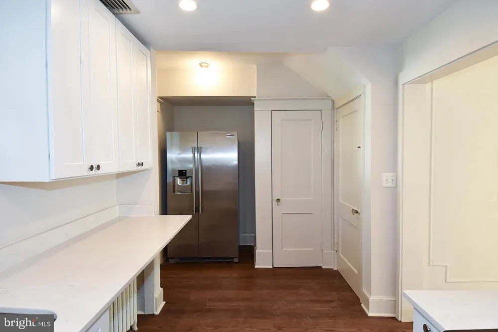 633 24TH STREET S Arlington, VA 22202