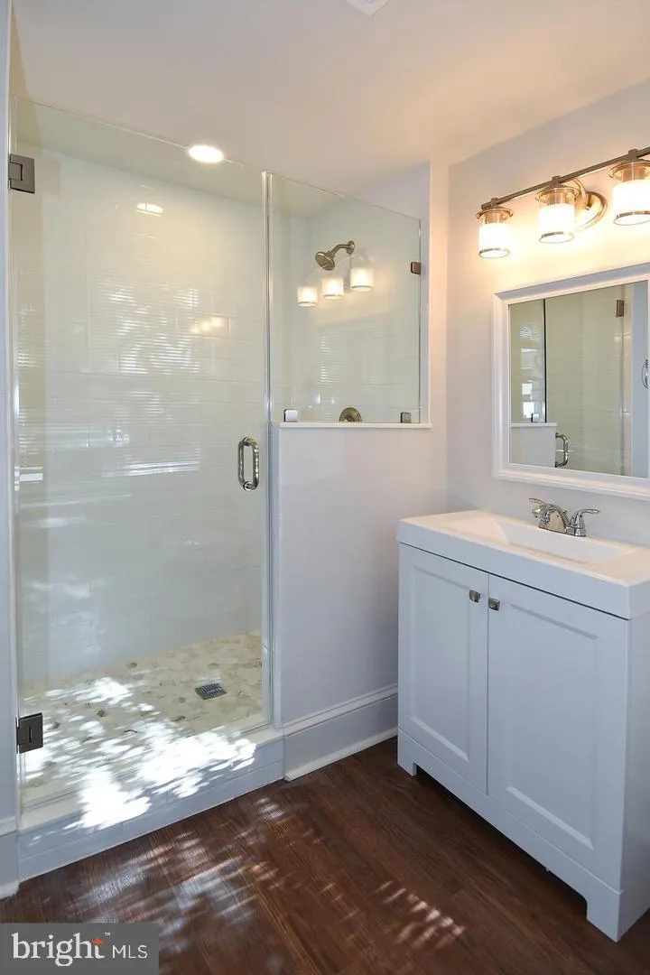 633 24TH STREET S Arlington, VA 22202