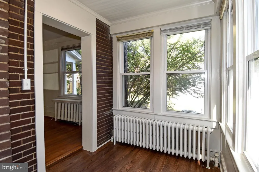 633 24TH STREET S Arlington, VA 22202